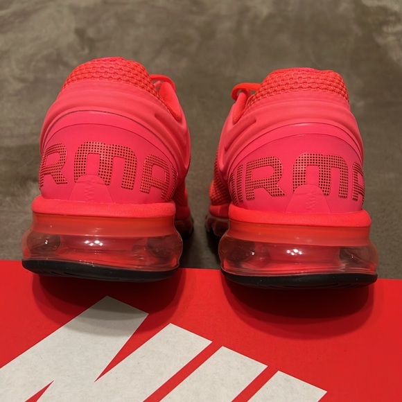 New mens size 10.5 NIKE AIR MAX 2013 Hot Pink. - Picture 4 of 6